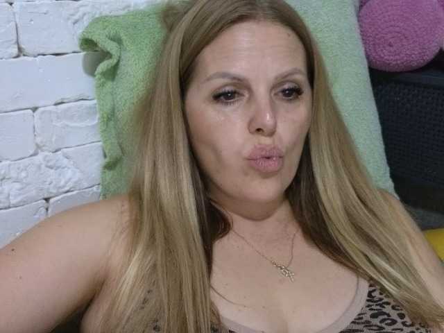 AngelAlone live cam on BongaCams
