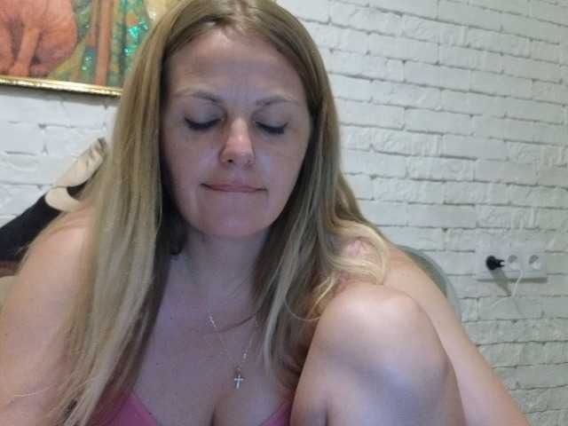 AngelAlone live cam on BongaCams