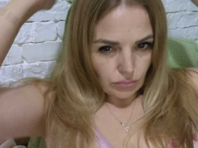 AngelAlone live cam on BongaCams