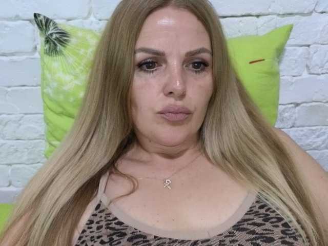 AngelAlone live cam on BongaCams