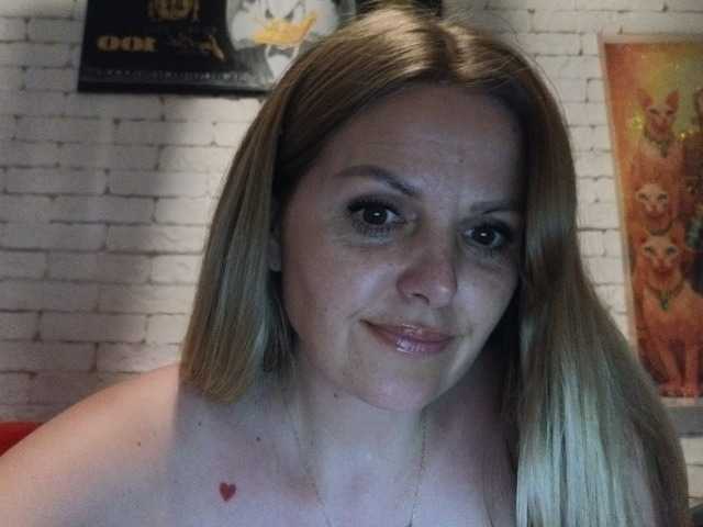 AngelAlone live cam on BongaCams