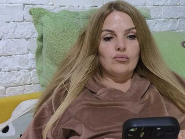 AngelAlone live cam on BongaCams