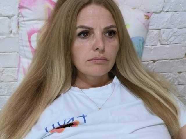AngelAlone live cam on BongaCams