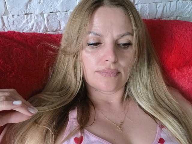 AngelAlone live cam on BongaCams