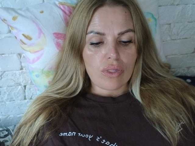 AngelAlone live cam on BongaCams