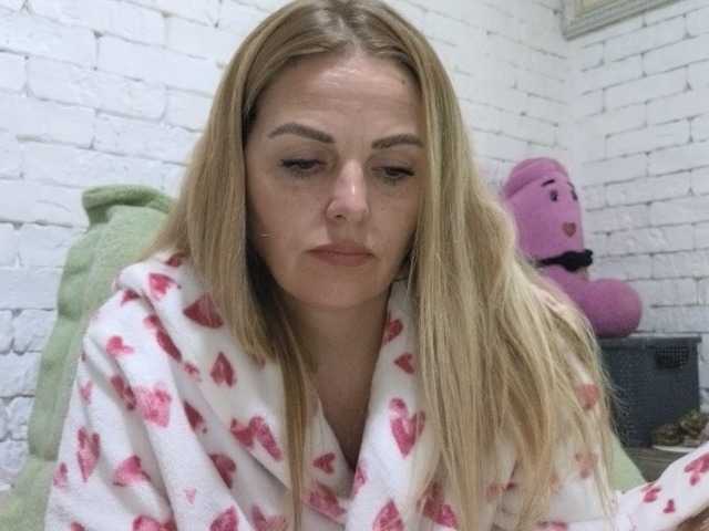 AngelAlone live cam on BongaCams