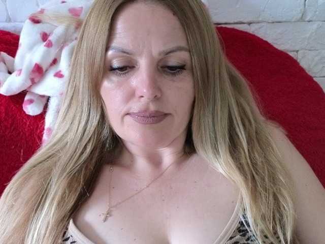 AngelAlone live cam on BongaCams