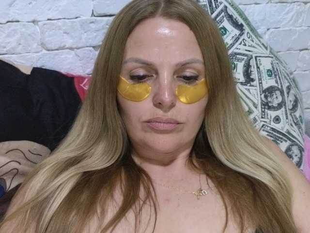 AngelAlone live cam on BongaCams