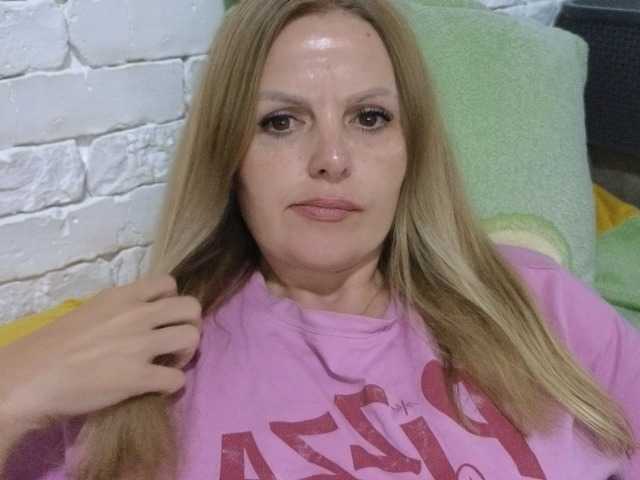 Angel_girllovemy live cam preview