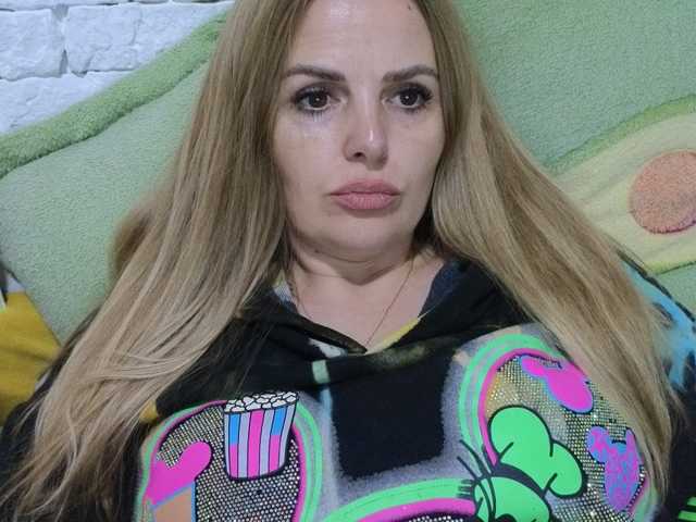 Angel_girllovemy live cam on BongaCams