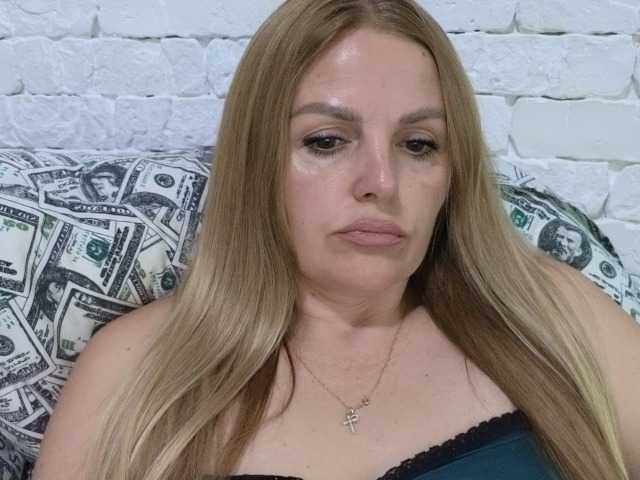 AngelAlone live cam on BongaCams