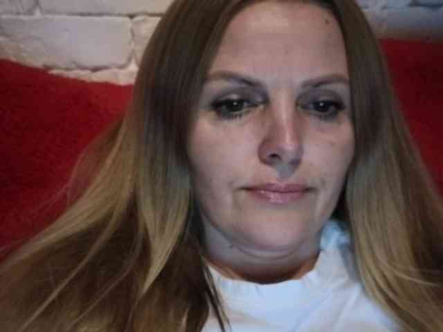 Angel_girllovemy webcam