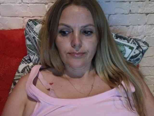 Angel_girllovemy webcam