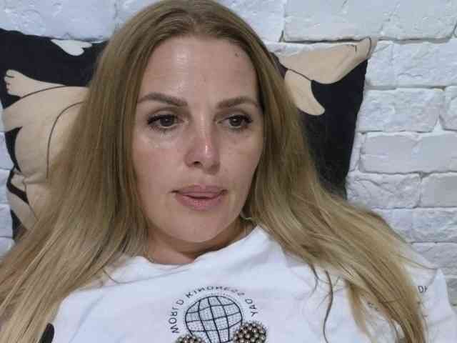 Angel_girllovemy webcam