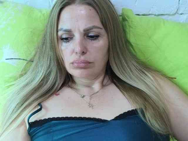 Angel_girllovemy webcam