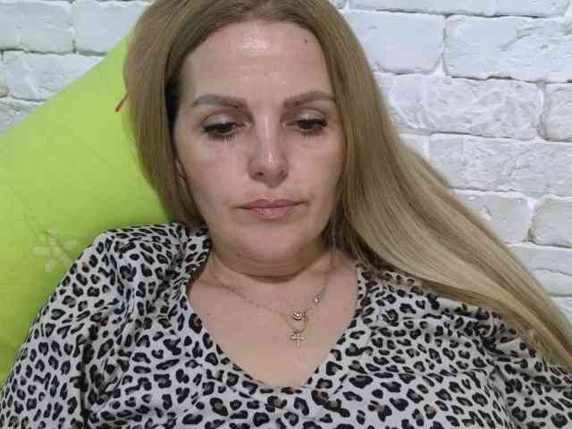 Angel_girllovemy webcam