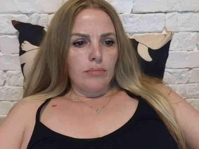 Angel_girllovemy webcam