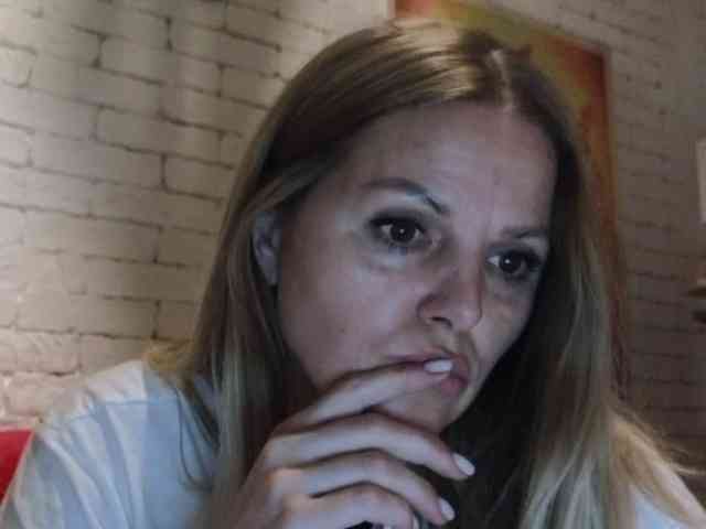Angel_girllovemy webcam