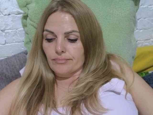 Angel_girllovemy webcam