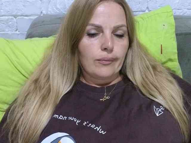 Angel_girllovemy webcam