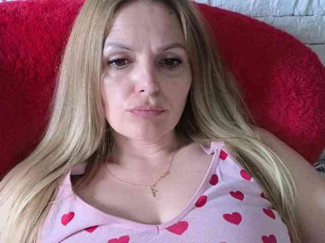Angel_girllovemy webcam
