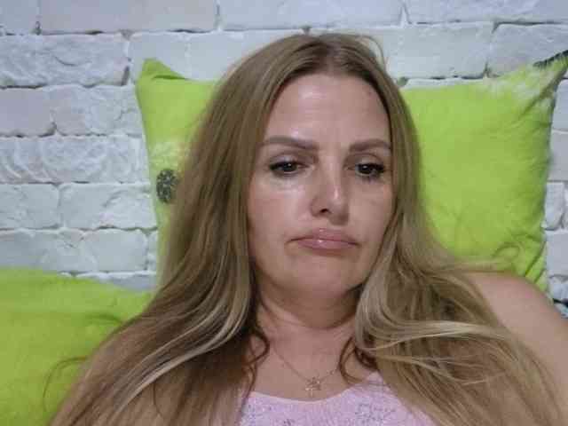 Angel_girllovemy webcam