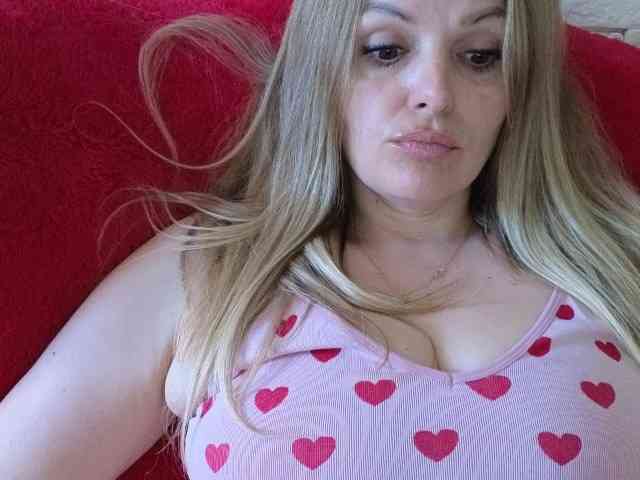 Angel_girllovemy webcam