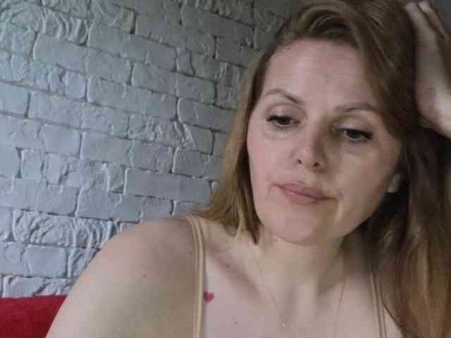 Angel_girllovemy webcam