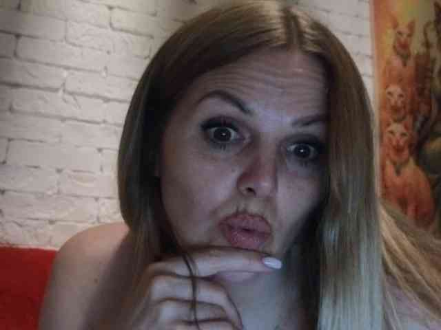Angel_girllovemy webcam