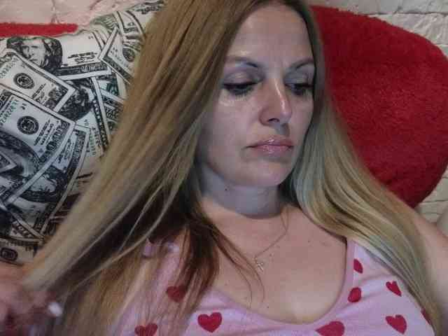 Angel_girllovemy webcam