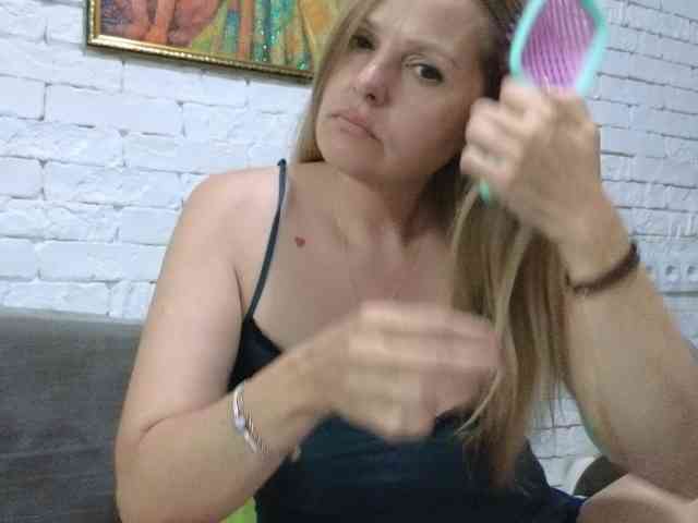 Angel_girllovemy webcam