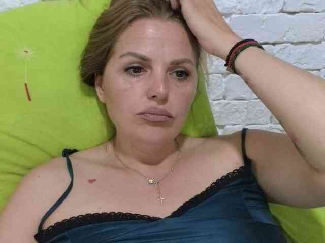 Angel_girllovemy webcam