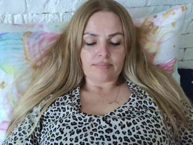 Angel_girllovemy webcam