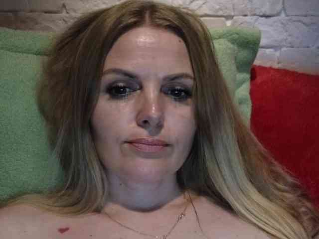 Angel_girllovemy webcam