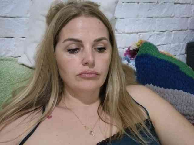 Angel_girllovemy webcam