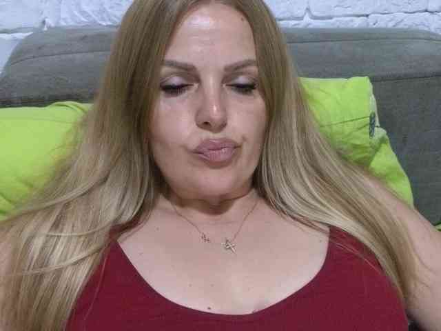 Angel_girllovemy webcam