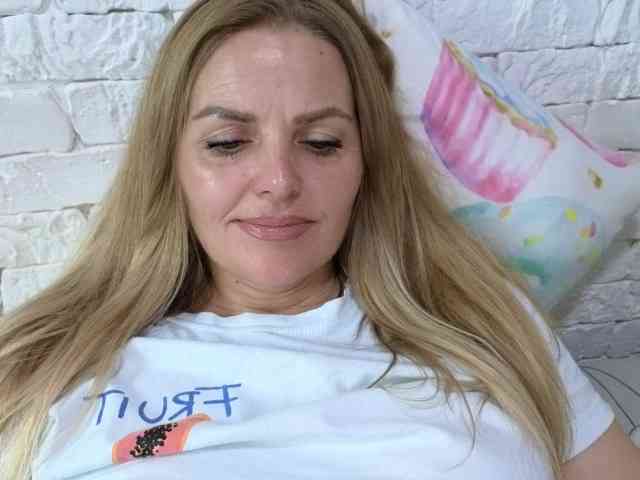 Angel_girllovemy webcam