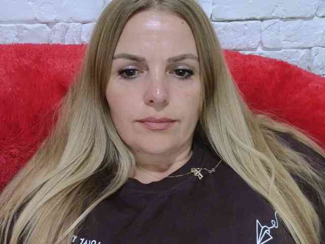 Angel_girllovemy webcam