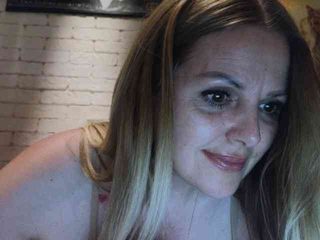 Angel_girllovemy webcam