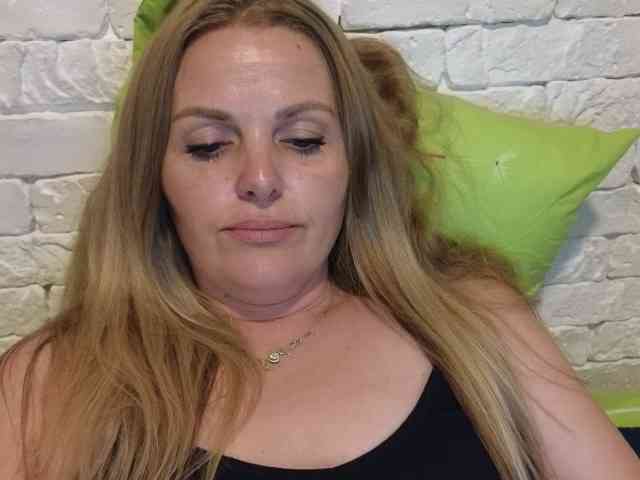 Angel_girllovemy webcam