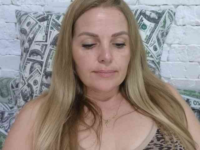 Angel_girllovemy webcam