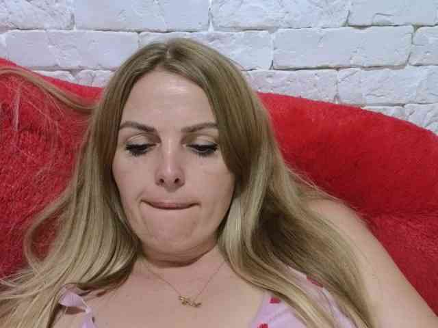 Angel_girllovemy webcam
