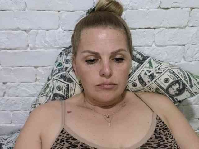 Angel_girllovemy webcam