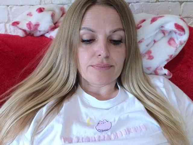 Angel_girllovemy webcam