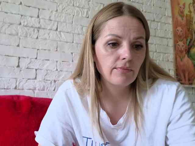 Angel_girllovemy webcam