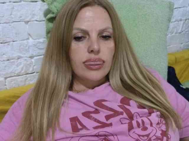Angel_girllovemy webcam