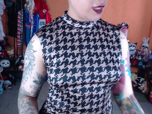 MiaJhons