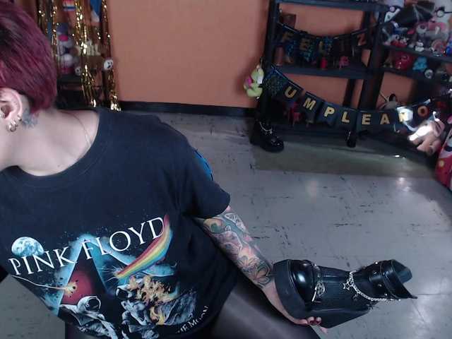 MiaJhons