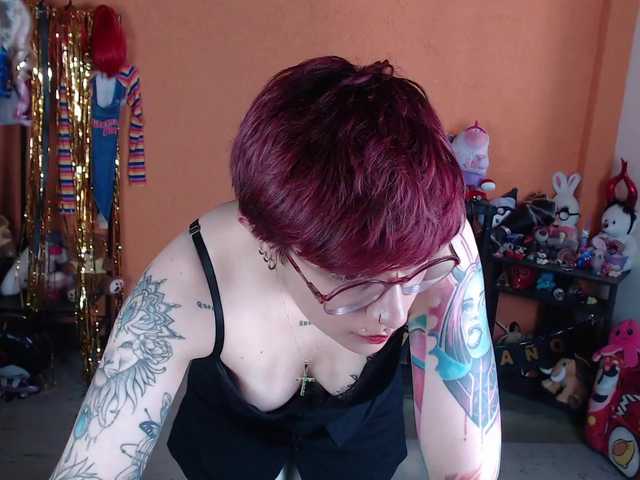 MiaJhons live cam on BongaCams