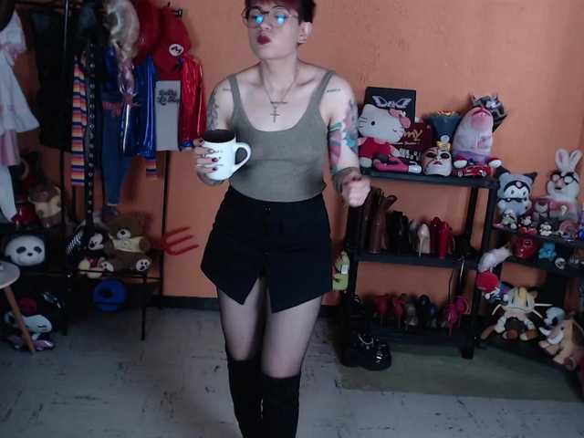 MiaJhons